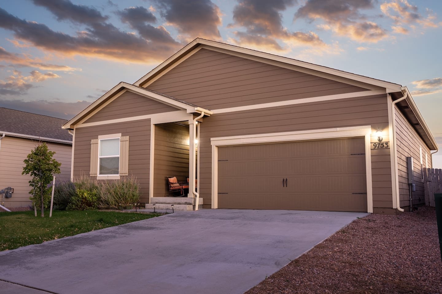 Borderpine — Full House