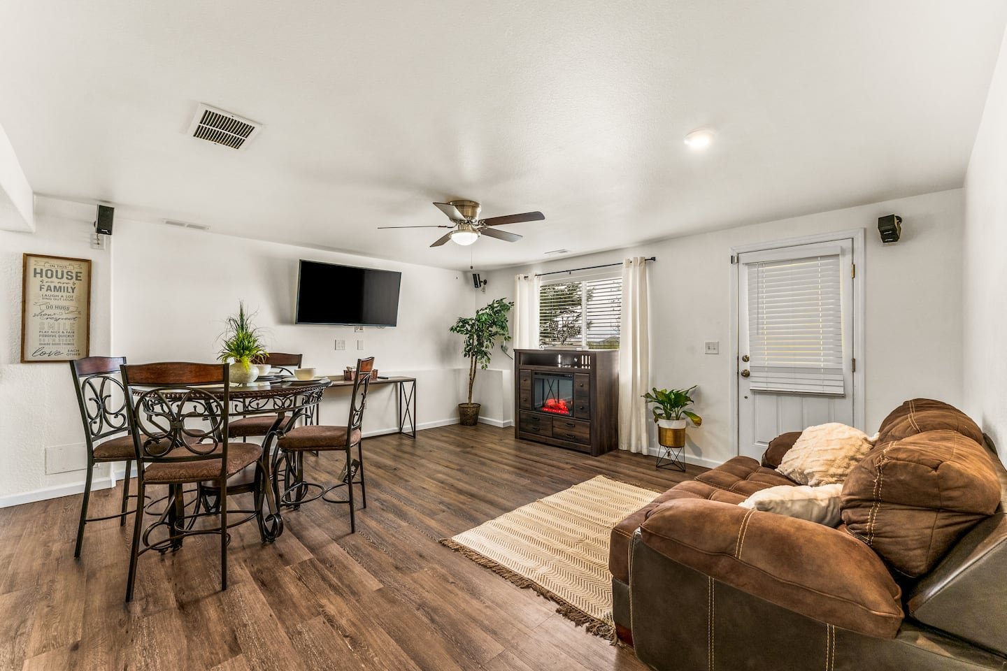 Peakview Swing Retreat — Exterior